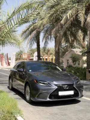 Lexus ES350 Ultra Luxury