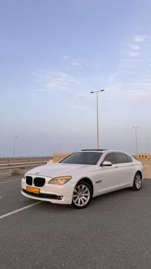 BMW 740LI (2012)