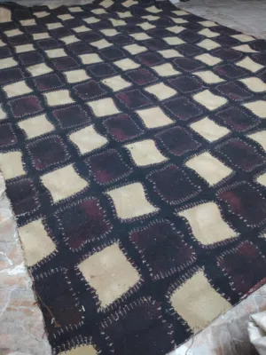 زوليه لون جوزي الطول 5والعرض3