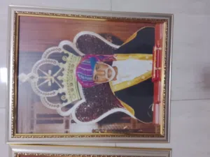 3 صور السلطان قابوس وسلطان هيثم