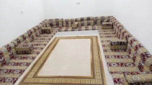 ديوان عربي نضيف جداا