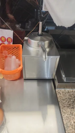 معدات مطعم شبه جديد