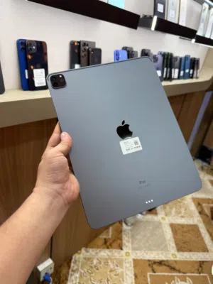 Apple iPad Pro 11 128 GB in Sana'a