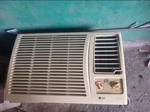 للبيع مكيف LG