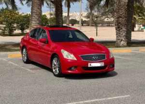 Infiniti G25 2013 (full option)