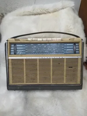 راديو فيليبس قديم
