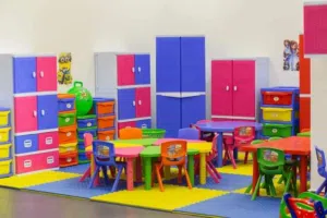 خزائن متينه و ذات جودة عاليه بأحجام و الوان متعدده، و بأسعار مناسبه  الزرقاء وادي الحجر مقابل مدرسة