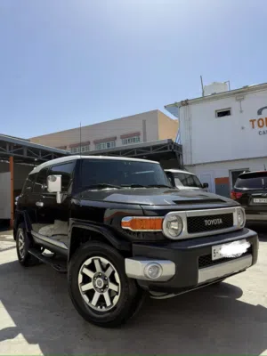 Used Toyota FJ in Tripoli