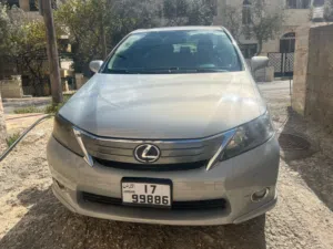 Used Lexus HS in Amman