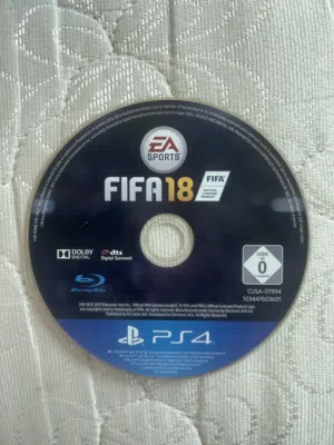 CD ( FIFA 18.  PS4 ) للبيع