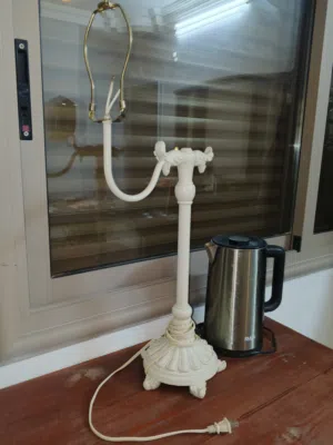 9 قطع بسعر قطعتين كهربائيات + شناتي + ديكور + جديد + مستعمل شبه الجديد