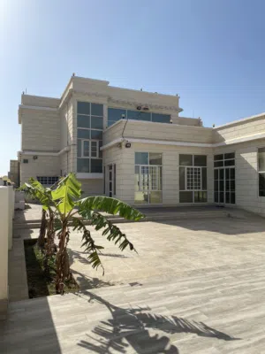 280 m2 4 Bedrooms Townhouse for Rent in Dhofar Mirbat