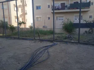 تنظيف وتعشيب حدائق