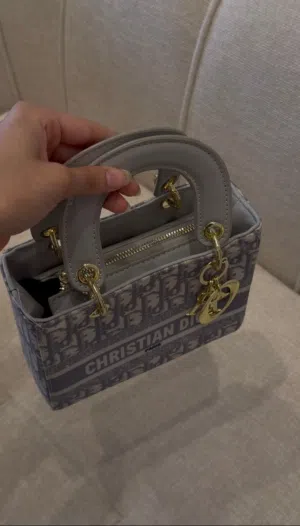 good practical hand bag