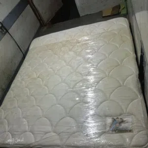 فرشه زنبركية مجوزه نظيفه جدا للبيع استخدام خفيف قياس 200*180*27