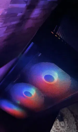 كمبيوتر ألعاب احترافي بحالة الوكالة