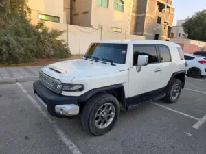 Used Toyota FJ in Abu Dhabi