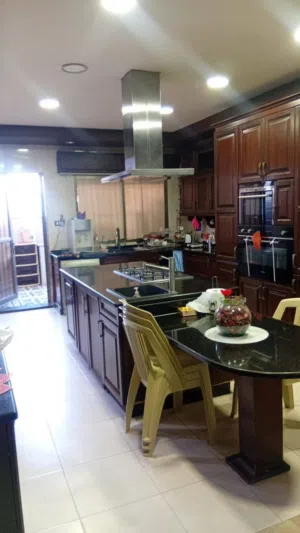 Building for Sale in Amman Al Bnayyat
