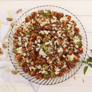 تمور محشية فاخرة/كراميل و لوز
