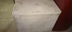 فريزر حجم صغير بطحي