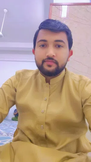 Mian Raees 