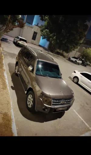 Mitsubishi Pajero 2010