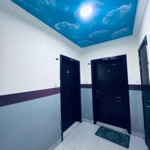 سكن شيرنج بعجمان. موظفين عرب فقط المويهات 2. مقابل مركز عجمان الطبي. قريب من شارع عمار. الشروق مول