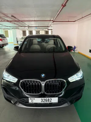 للبيع سياره BMW