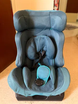 Car Seat x 2 (used by twins)