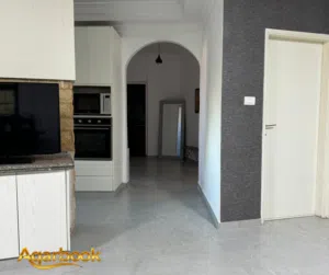 شقة مفروشة مميزة للايجار خلف الريف