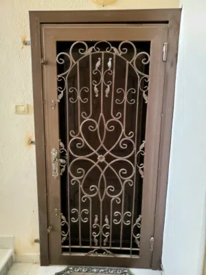 أبواب حماية حديد ممتازة للبيع  High-Quality Steel Security Doors for Sale