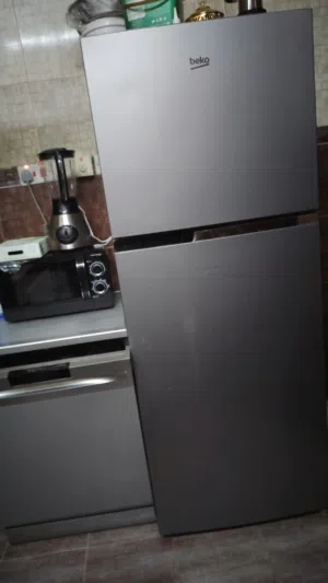 Fridge becko 409 litter like new