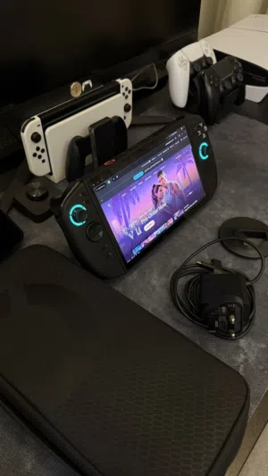 لينوفو ليجن قو 2 // 2 Lenovo Legion Go بغاية النظافة بحالة ممتازة جداً سعره جديد 430