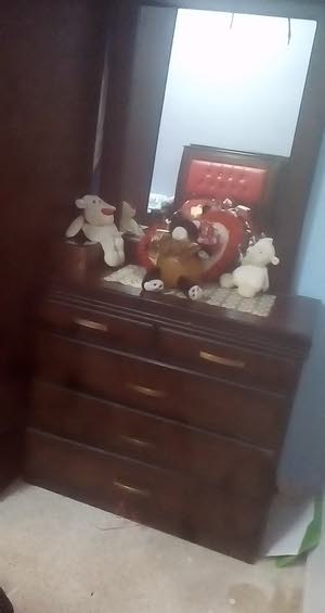 Buy Used Bedrooms Beds With High Quality Specs 117255895