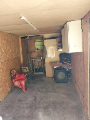 1 Bedroom . One Bathroom . 8 m23
