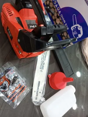 منشار شجر بنزين :  تصنيف صناعي عالي الكفاءة صغير الحجم ويقدم عمل كبير ومناسب لراحة الكتفين