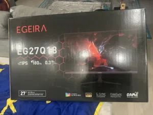 شاشه كمبيوتر كبيره computer screen