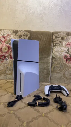 Ps5 slim (disc) used for 3 months under warranty neat and clean