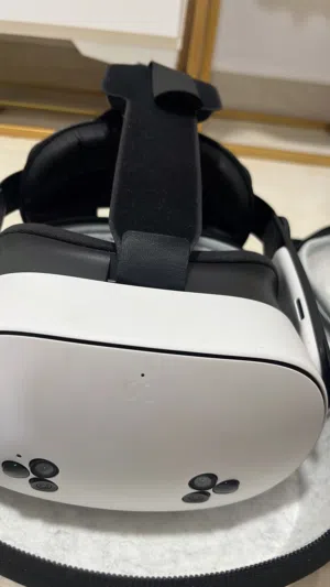 نظارة ميتا كويست 3s للبيع او تبادل مع اكس بوكس سيريس اس