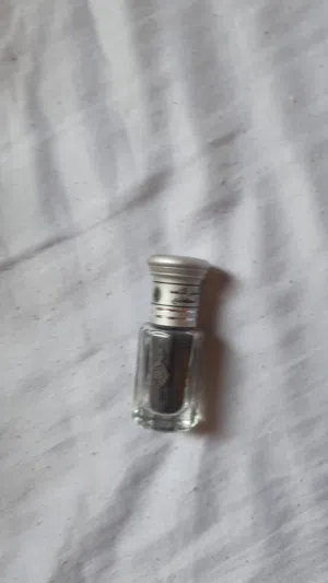 الكحل الأثمد الاصفهانى الاصلى الاسود والاحمر