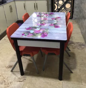 ميز طعام يتكبر ويتصغر