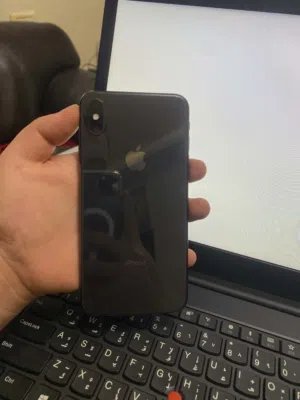 ايفون بXs max بحالة الوكاله ما بشكي من اشي
