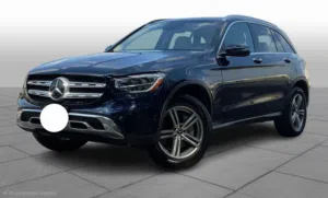 2021 Glc 300 excellent condition like new. Full of features.