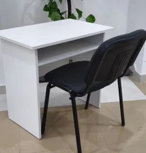 مقاعد دراسيه للبيع