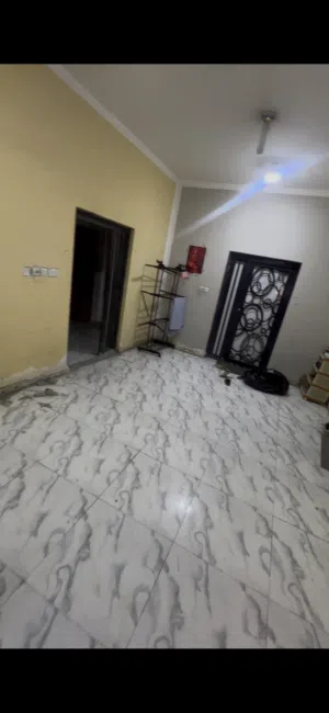 شقة للأيجار في حي المهندسين شارع العگيلي