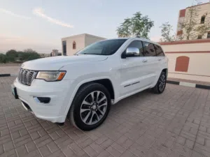 Used Jeep Grand Cherokee in Muscat