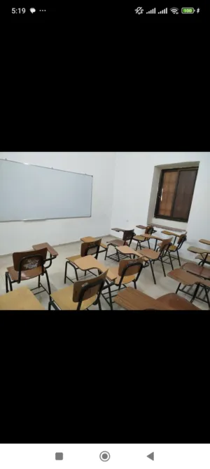 كراسي خشب مع يد للبيع