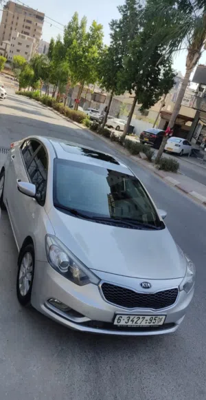 كيا سيراتو فل اضافات