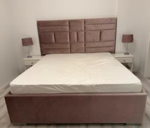 سرير كنغ سايز صناعه بحرينيه