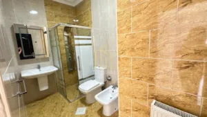 في الرابيه خلف ماكدونالدز شقة طابق ثاني 192م بتشطيبات مميزه / ref 1333